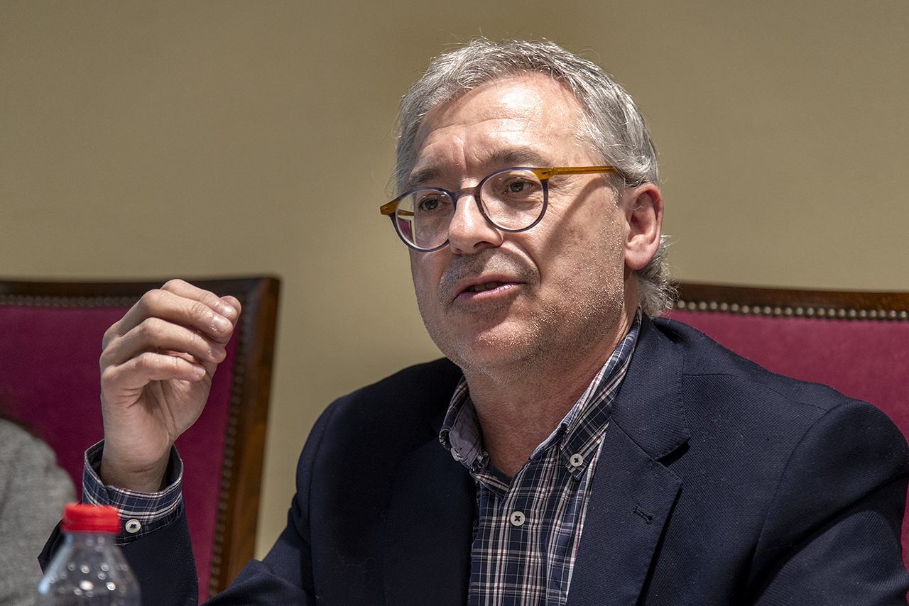 Luis Enrique López Bascuas, decano de la Facultad de Psicología
