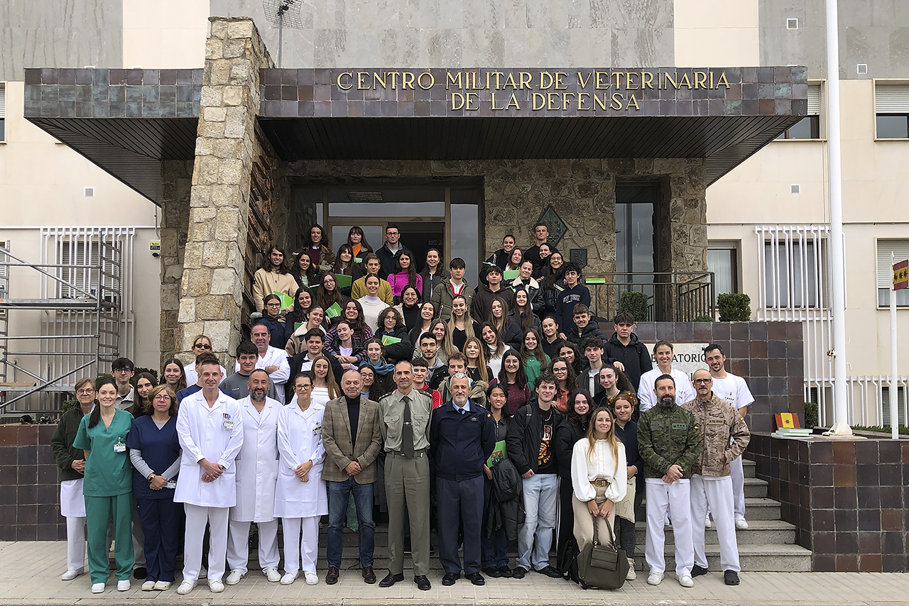 La Cátedra Juan de Borbón celebra la octava edición del seminario sobre la asistencia veterinaria en las operaciones cívico-militares en El Líbano