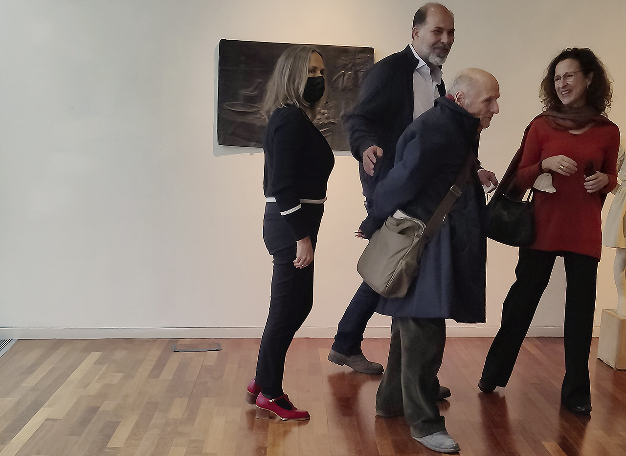 Consuelo de la Cuadra, Javier Martínez, Antonio López y Teresa Guerrero visitan la muestra