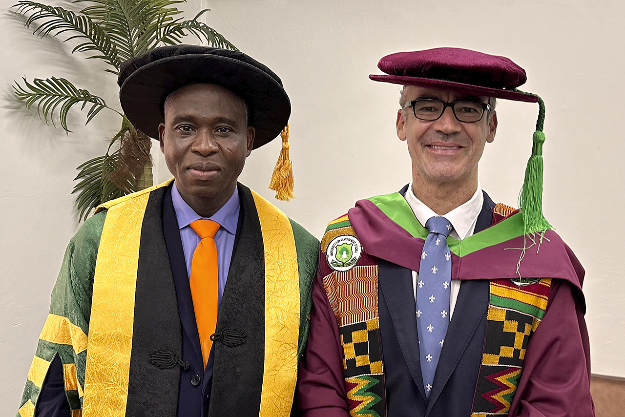 González Zorn, junto al rector de la University for Development Studies de Ghana