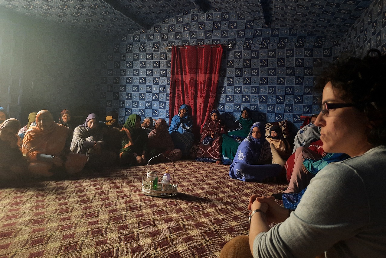 Reunión con las representantes de las mujeres del campamento de refugiados saharauis de Dajla