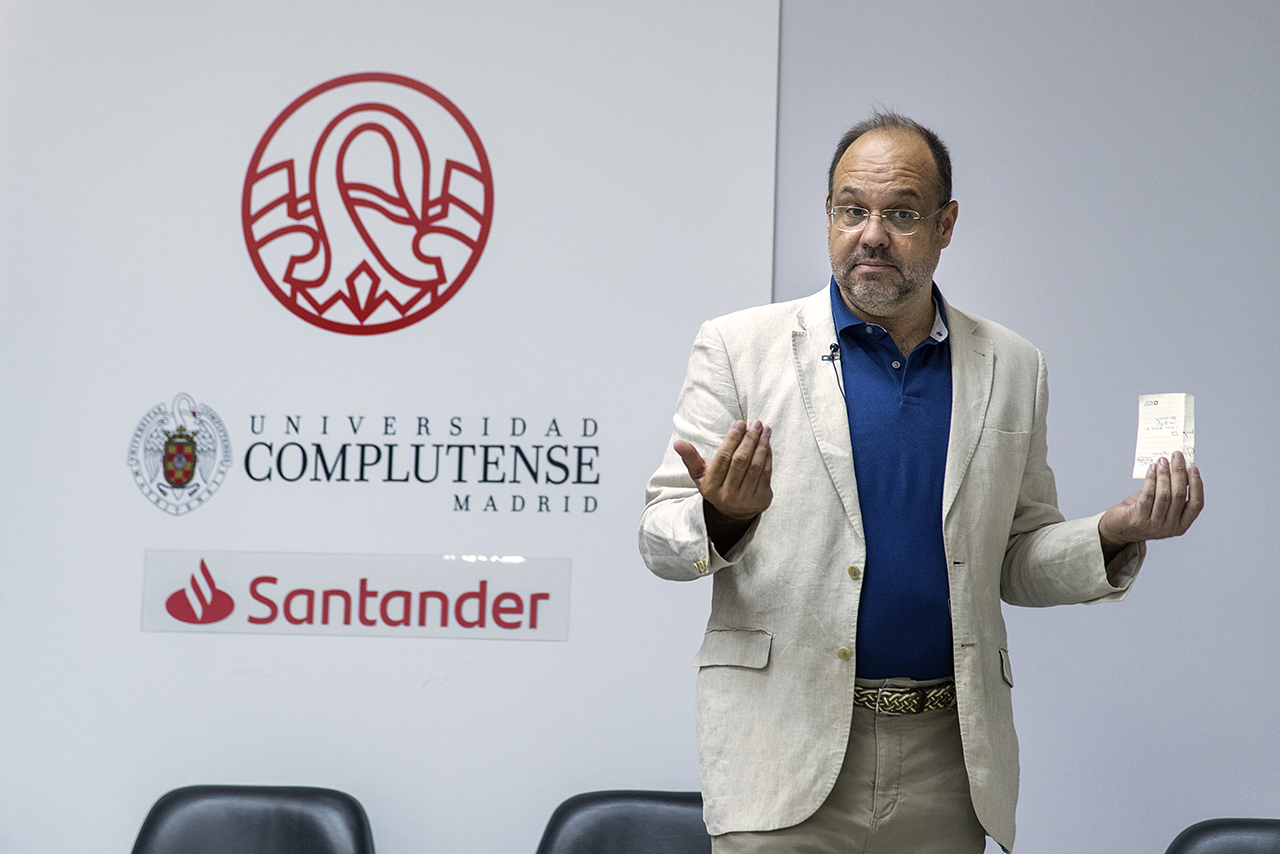 Antonio Díaz Fernández, profesor titular de Derecho Penal de la Universidad de Cádiz, especializado en estudios de inteligencia