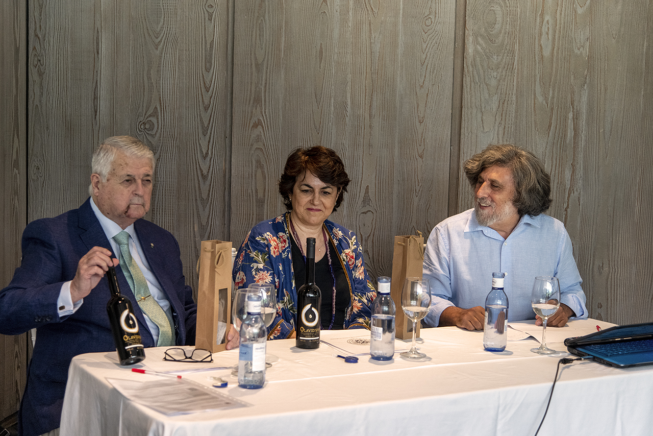 Luis Lezama Barañano, Isabel García Fernandez y Juan Jiménez Martínez