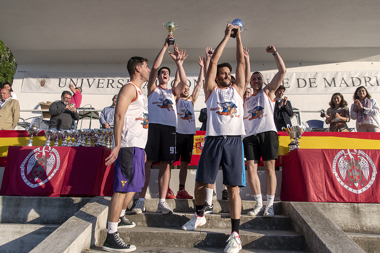 Trofeo Alfonso XIII, equipo campeón baloncesto masculino: COMERCIO Y TURISMO