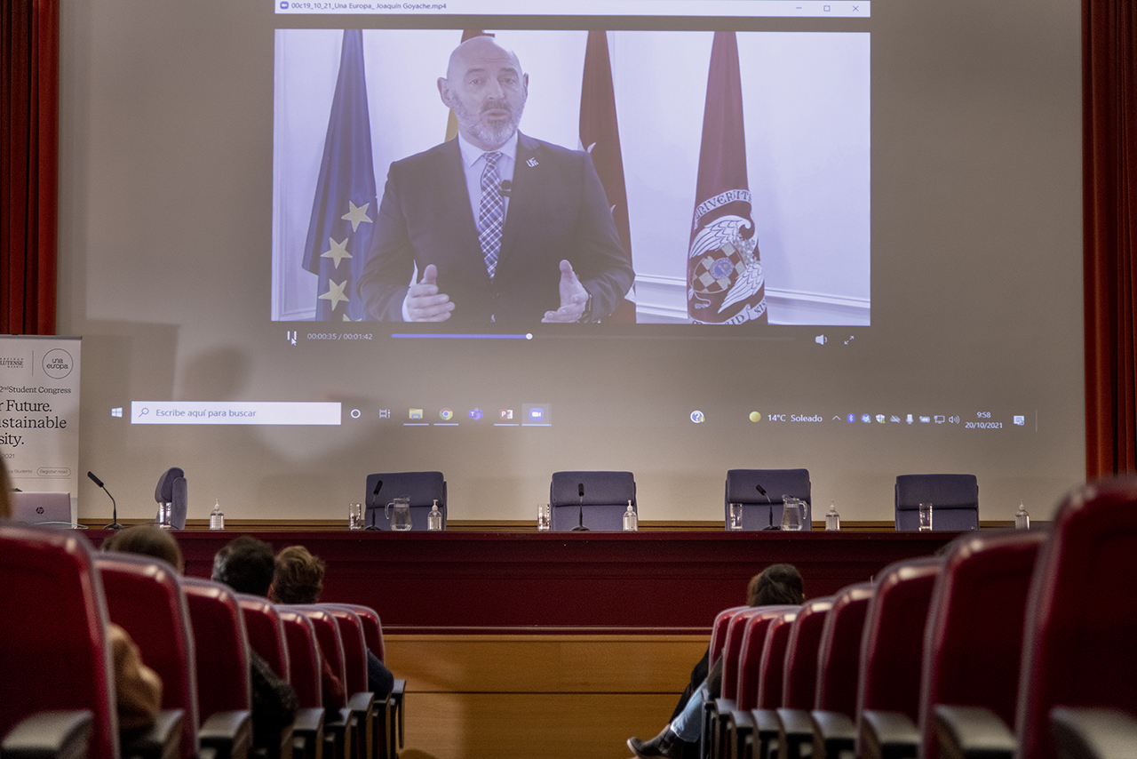 El rector de la UCM, Joaquín Goyache, no pudo asistir a la inauguración del congreso pero envió un saludo a los participantes a través de un vídeo
