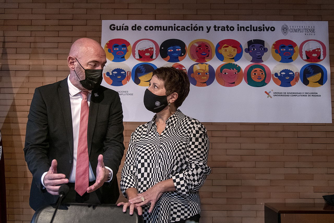 El rector Joaquín Goyache y la delegada de Diversidad e Inclusión, Mercedes García