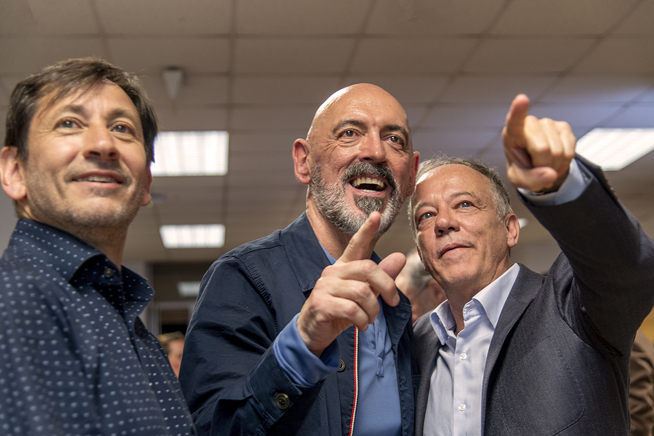 Goyache, junto al decano de Derecho, Ricardo Alonso, y al vicerrector Miguel Ángel Sastre
