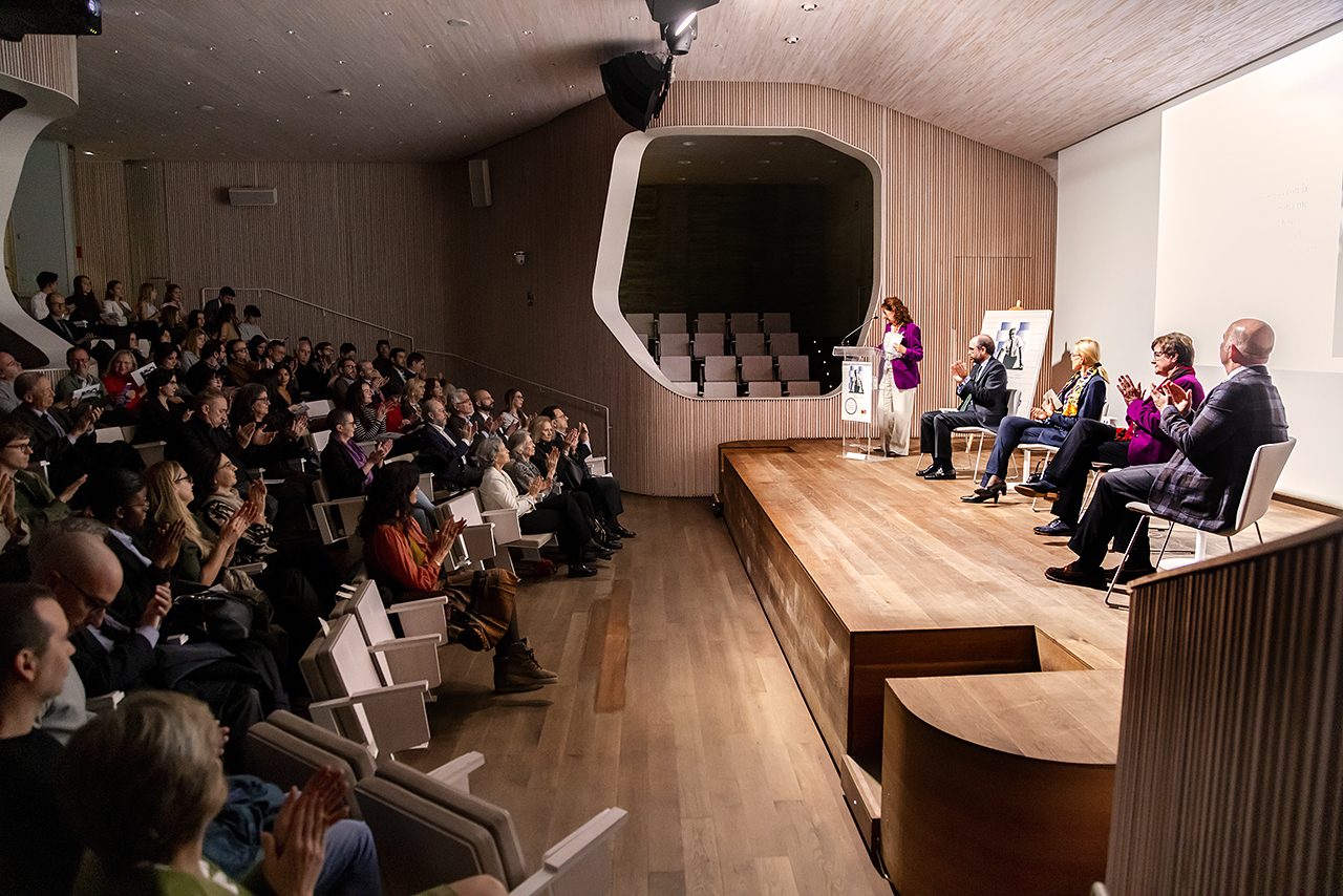 Acto de presentación del libro en el Auditorio de la Fundación Francisco Giner de los Ríos