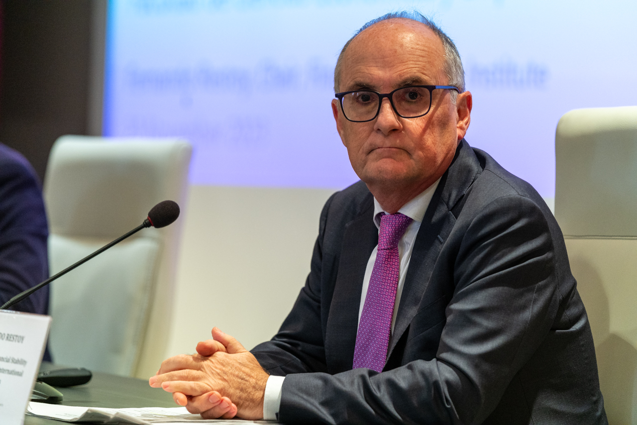 El economista Fernando Restoy opina que la banca necesita más supervisión y menos regulación