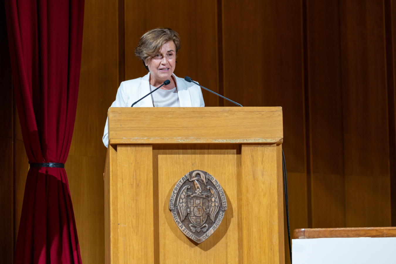 María Ángeles Santamaría impartió la conferencia inaugural