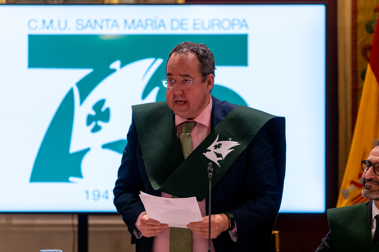El director del Colegio Mayor Santa María de Europa, Alejandro Cremades Rodríguez