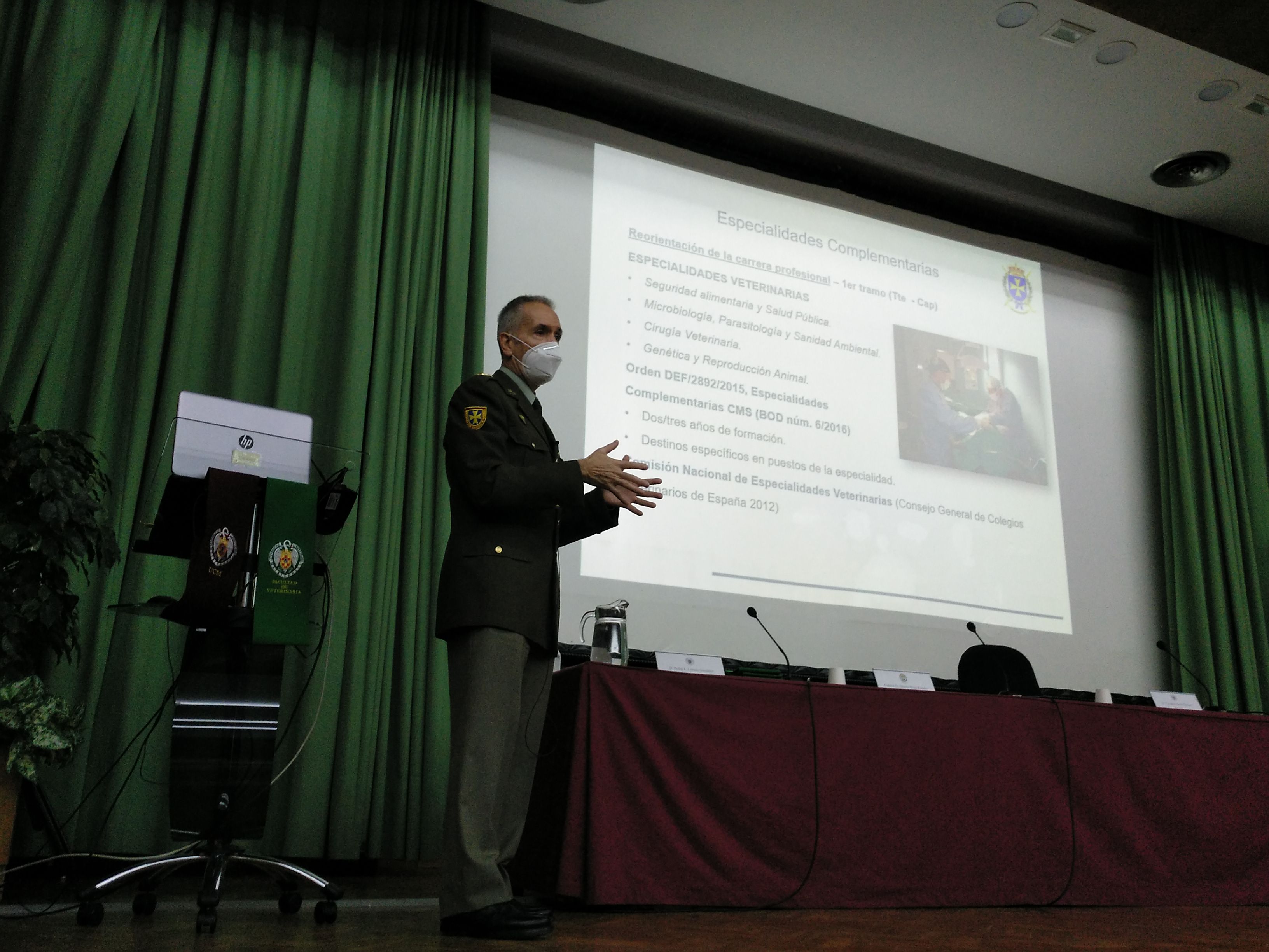 El general Pérez Romero, durante su intervención
