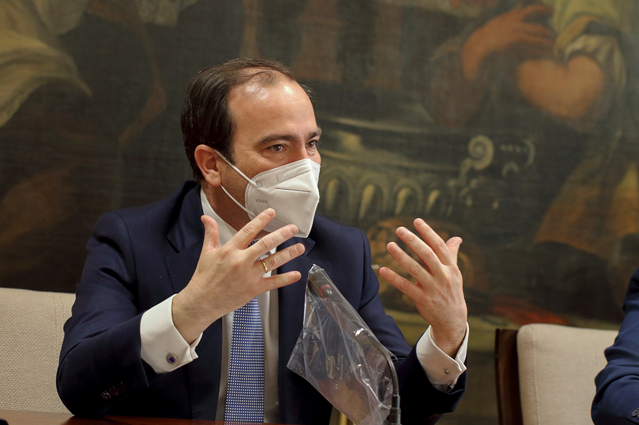 Borja Carabante Muntada, presidente de la EMT y delegado del Área de Gobierno de Medio Ambiente y Movilidad del Ayuntamiento de Madrid
