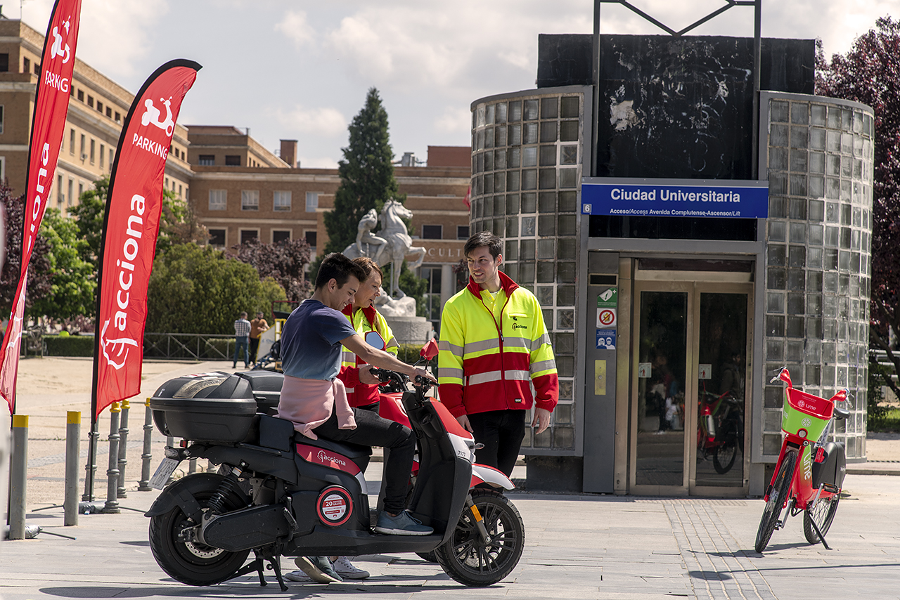 Las motocicletas eléctricas de Acciona ya estuvieron presentes en la I Jornada de Movilidad Sostenible, celebrada en mayo del pasado año